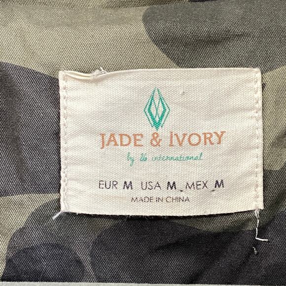 Jade and Ivory Camo Flower Embroidered Cinch Waist Jacket Size Medium - Picture 3 of 10